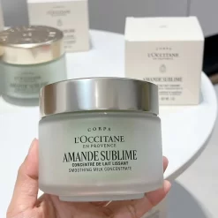 Kem Dưỡng Thể L'Occitane Amande Sublime Smoothing Milk Concentrate Pháp Kem Dưỡng Thể L'Occitane Amande Sublime Smoothing Milk Concentrate Pháp - Yêu Hàng Ngoại