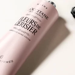 Kem Dưỡng Da Tay L'Occitane Fleurs de Cerisier Perfumed Hand Cream Kem Dưỡng Da Tay L'Occitane Fleurs de Cerisier Perfumed Hand Cream - Yêu Hàng Ngoại