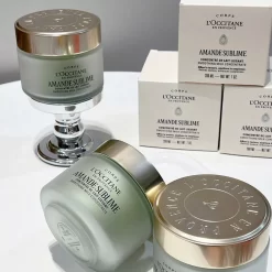 Kem Dưỡng Thể L'Occitane Amande Sublime Smoothing Milk Concentrate Pháp Kem Dưỡng Thể L'Occitane Amande Sublime Smoothing Milk Concentrate Pháp - Yêu Hàng Ngoại