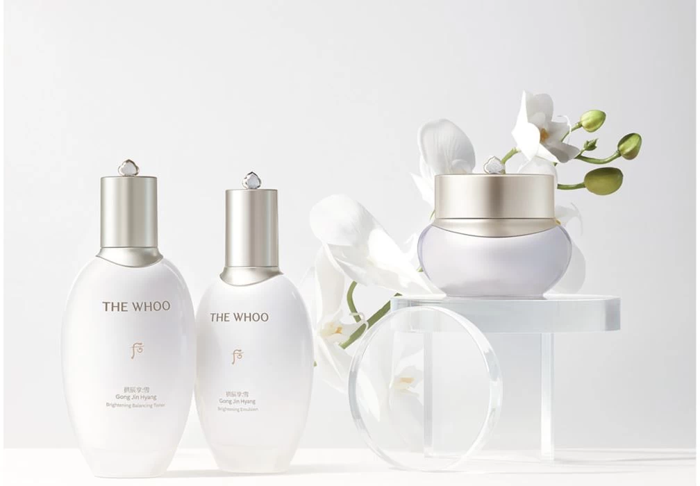 Kem Dưỡng Sáng Da THE WHOO Gong Jin Hyang Brightening Power Cream 50ml Kem Dưỡng Sáng Da THE WHOO Gong Jin Hyang Brightening Power Cream 50ml - Yêu Hàng Ngoại