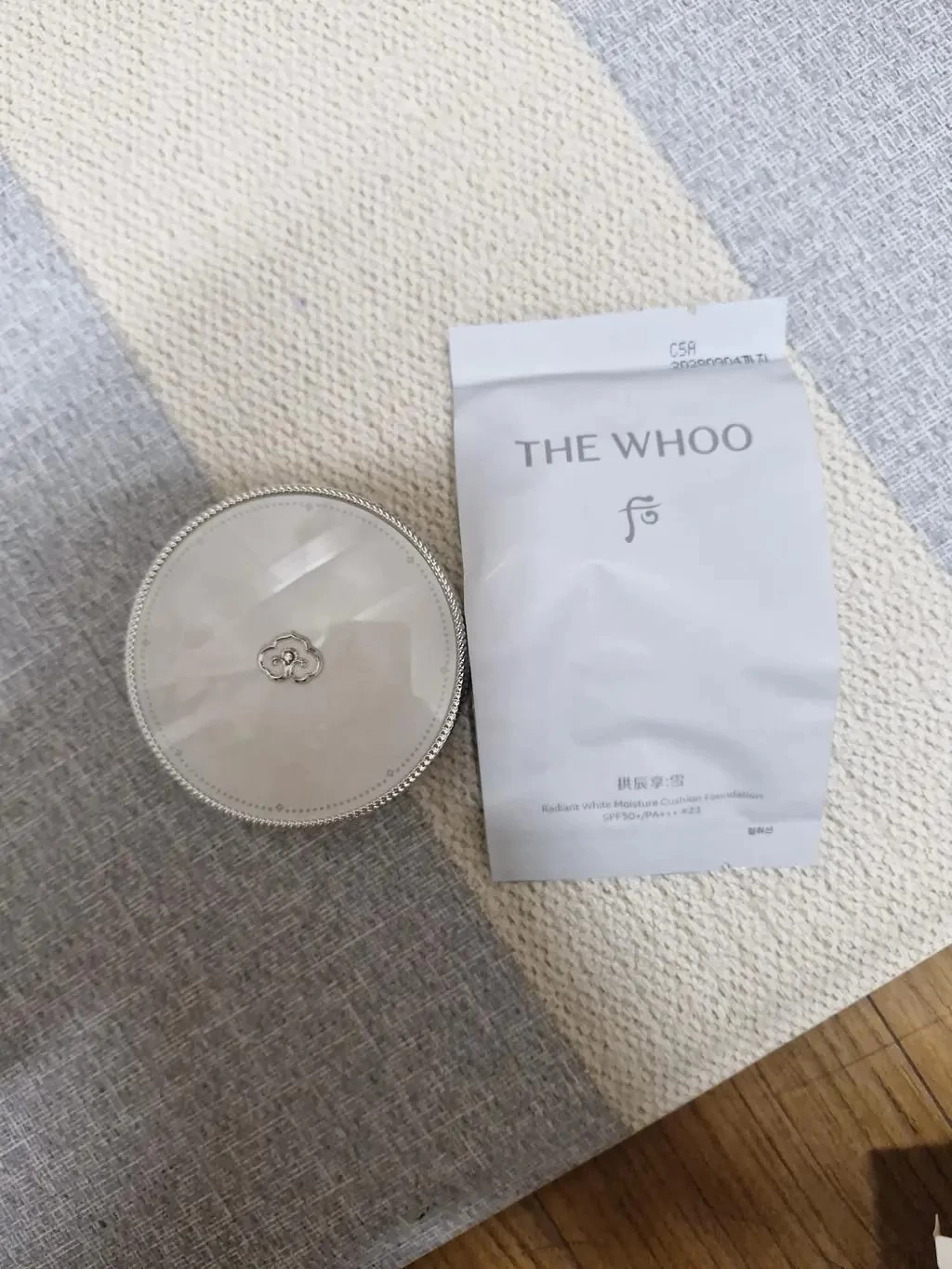 Phấn Nước Căng Bóng THE WHOO Seol Brightening Moisture Glow Cushion SPF 50+/PA+++ Phấn Nước Căng Bóng THE WHOO Seol Brightening Moisture Glow Cushion SPF 50+/PA+++ - Yêu Hàng Ngoại