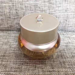 Kem Dưỡng Ẩm Săn Chắc Da THE WHOO Gongjinhyang Firming Cream 50ml Kem Dưỡng Ẩm Săn Chắc Da THE WHOO Gongjinhyang Firming Cream 50ml - Yêu Hàng Ngoại