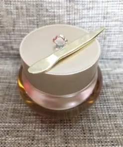 Kem Dưỡng Ẩm Săn Chắc Da THE WHOO Gongjinhyang Firming Cream 50ml Kem Dưỡng Ẩm Săn Chắc Da THE WHOO Gongjinhyang Firming Cream 50ml - Yêu Hàng Ngoại