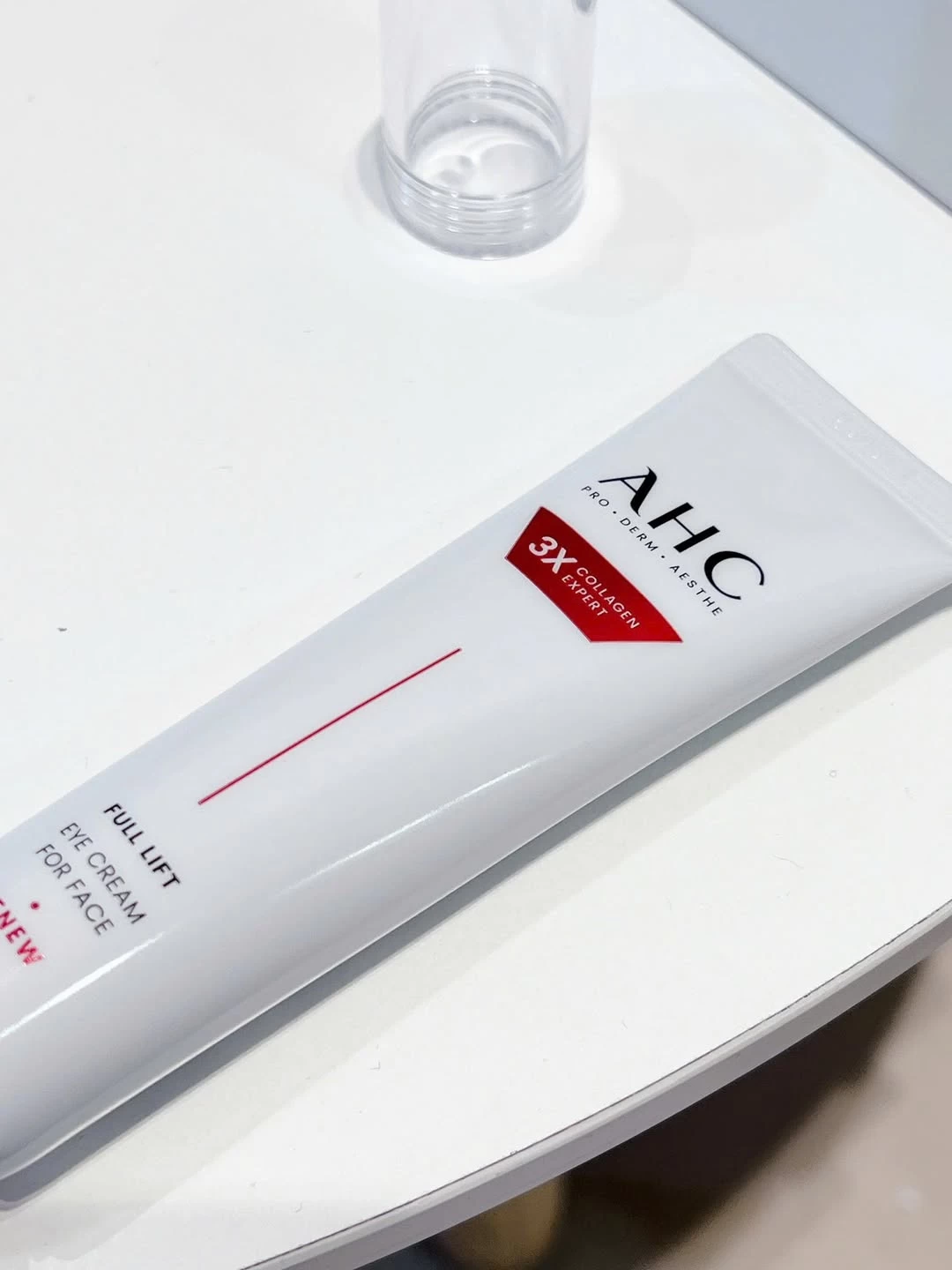 Kem Mắt Và Mặt AHC 3X Collagen Expert Full Lift Eye Cream For Face 40ml Kem Mắt Và Mặt AHC 3X Collagen Expert Full Lift Eye Cream For Face 40ml - Ảnh 4