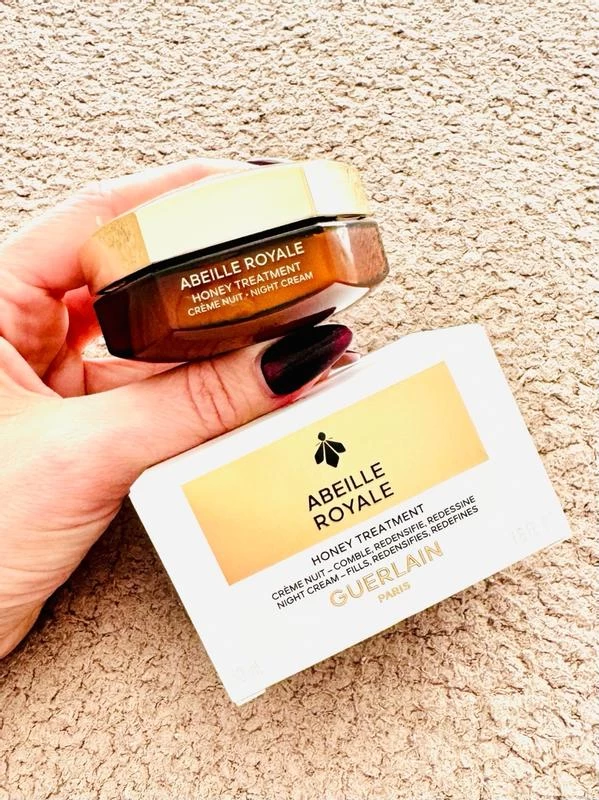 Kem Dưỡng Đêm Guerlain Abeille Royale Night Cream Kem Dưỡng Đêm Guerlain Abeille Royale Night Cream - Yêu Hàng Ngoại