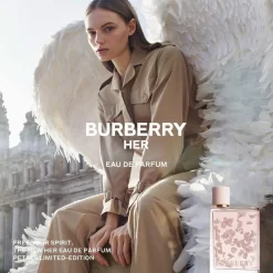 Alternative view of Nước Hoa Burberry Her Eau de Parfum Petals Limited Edition