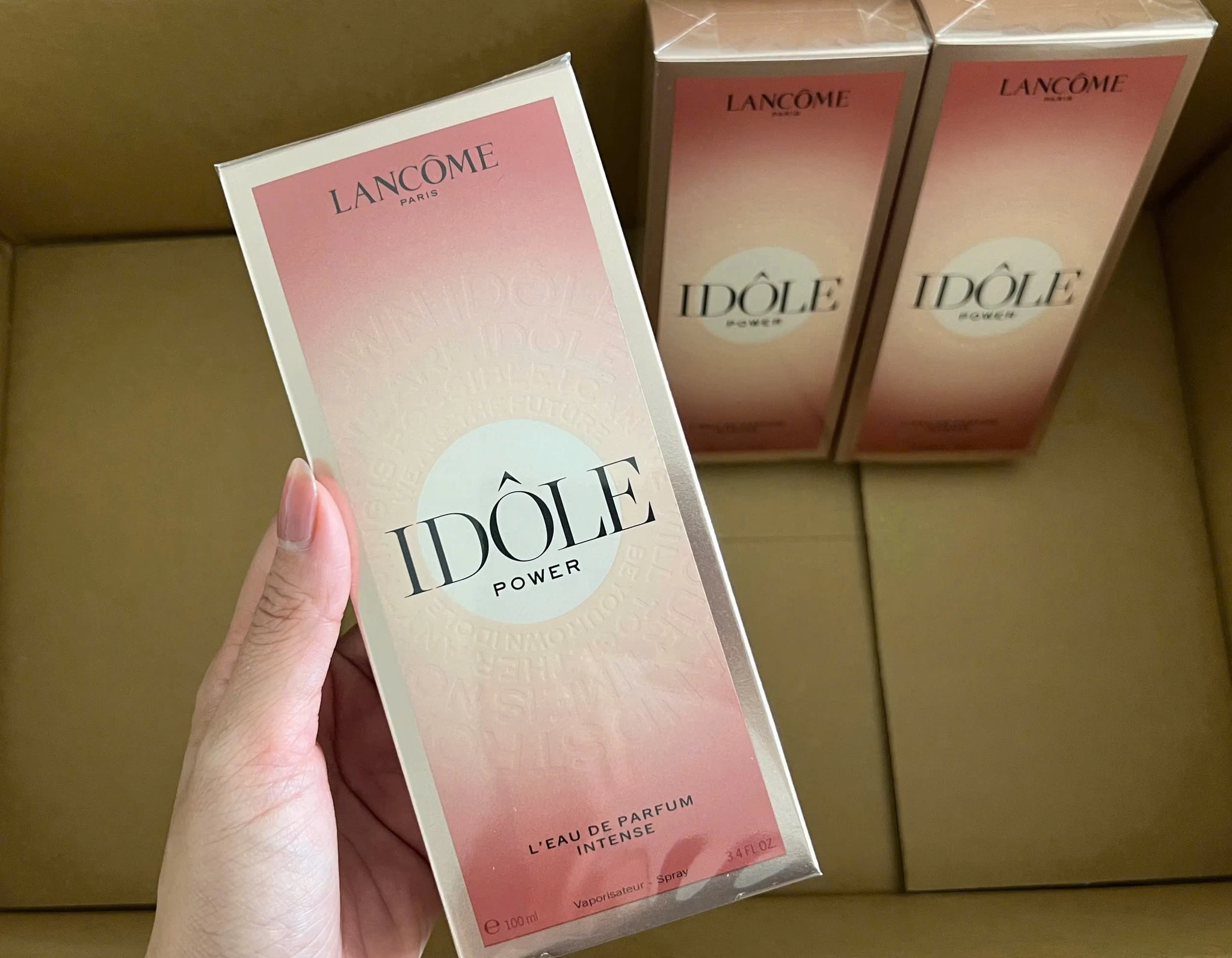 Nước hoa Lancome Idole Power EDP Intense Nước hoa Lancome Idole Power EDP Intense - Yêu Hàng Ngoại