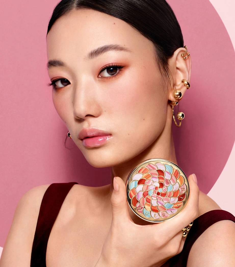 Phấn Nén Guerlain Météorites Compact Mattifying and Setting Powder Phấn Nén Guerlain Météorites Compact Mattifying and Setting Powder - Yêu Hàng Ngoại