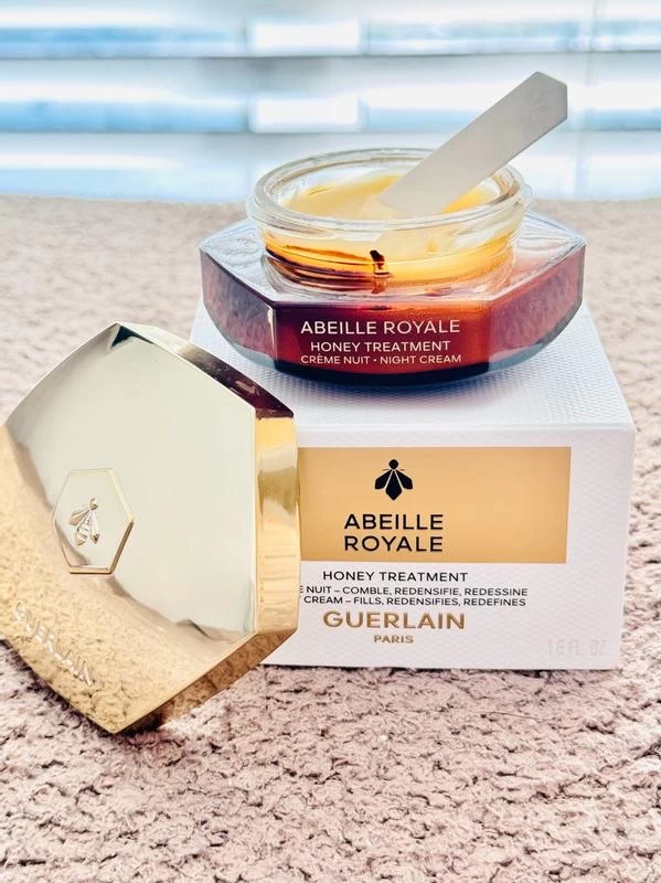 Kem Dưỡng Đêm Guerlain Abeille Royale Night Cream Kem Dưỡng Đêm Guerlain Abeille Royale Night Cream - Yêu Hàng Ngoại
