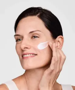 Kem Dưỡng Ban Ngày Estée Lauder DayWear Advanced Multi-Protection SPF 15 (Da Khô) Kem Dưỡng Ban Ngày Estée Lauder DayWear Advanced Multi-Protection SPF 15 (Da Khô) - Yêu Hàng Ngoại