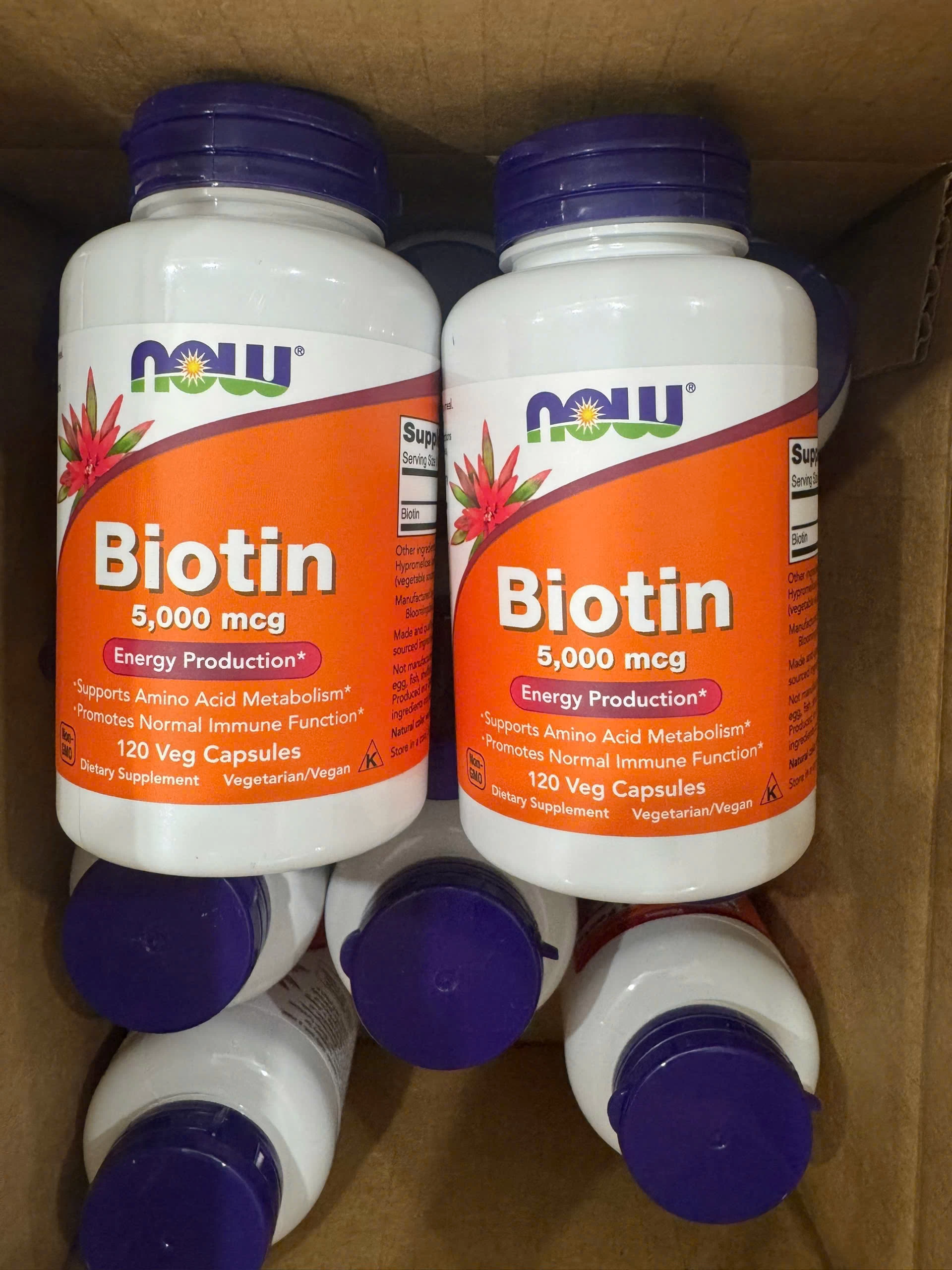 Viên Uống NOW Biotin 5,000 mcg – Hỗ Trợ Năng Lượng & Tóc Móng Lọ thực phẩm bổ sung NOW Biotin 5,000 mcg dạng viên nang thực vật hộp 120 viên, hỗ trợ chuyển hóa năng lượng và miễn dịch.