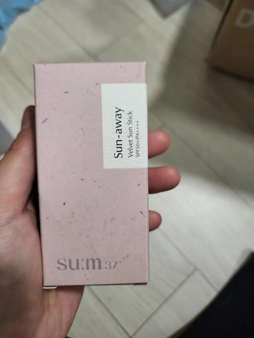Thỏi chống nắng SU:M37 Sun-Away Velvet Sun Stick 18g SPF50+/PA++++ Thỏi chống nắng SU:M37 Sun-Away Velvet Sun Stick 18g SPF50+/PA++++ - Ảnh 2