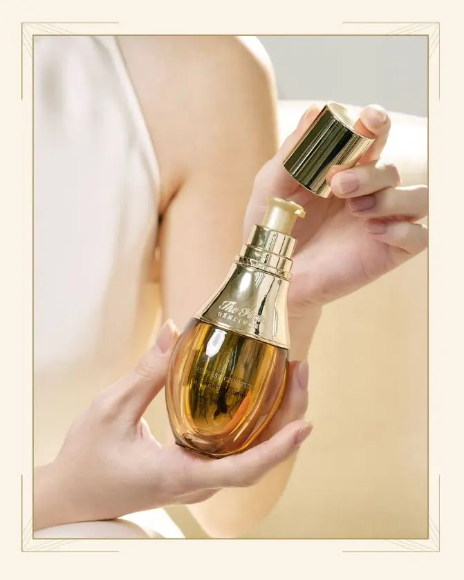 Tinh Chất OHUI The First Geniture Sym-Micro Essence 50ml Hàn Quốc Tinh Chất OHUI The First Geniture Sym-Micro Essence 50ml Hàn Quốc - Yêu Hàng Ngoại